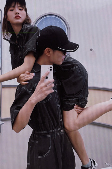 惊!身为系统的我竟穿书成女配