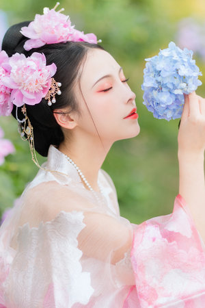 什么谋反?你给朕再说一遍!